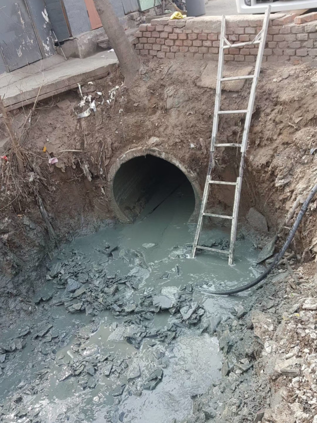 乌马河管道清洗