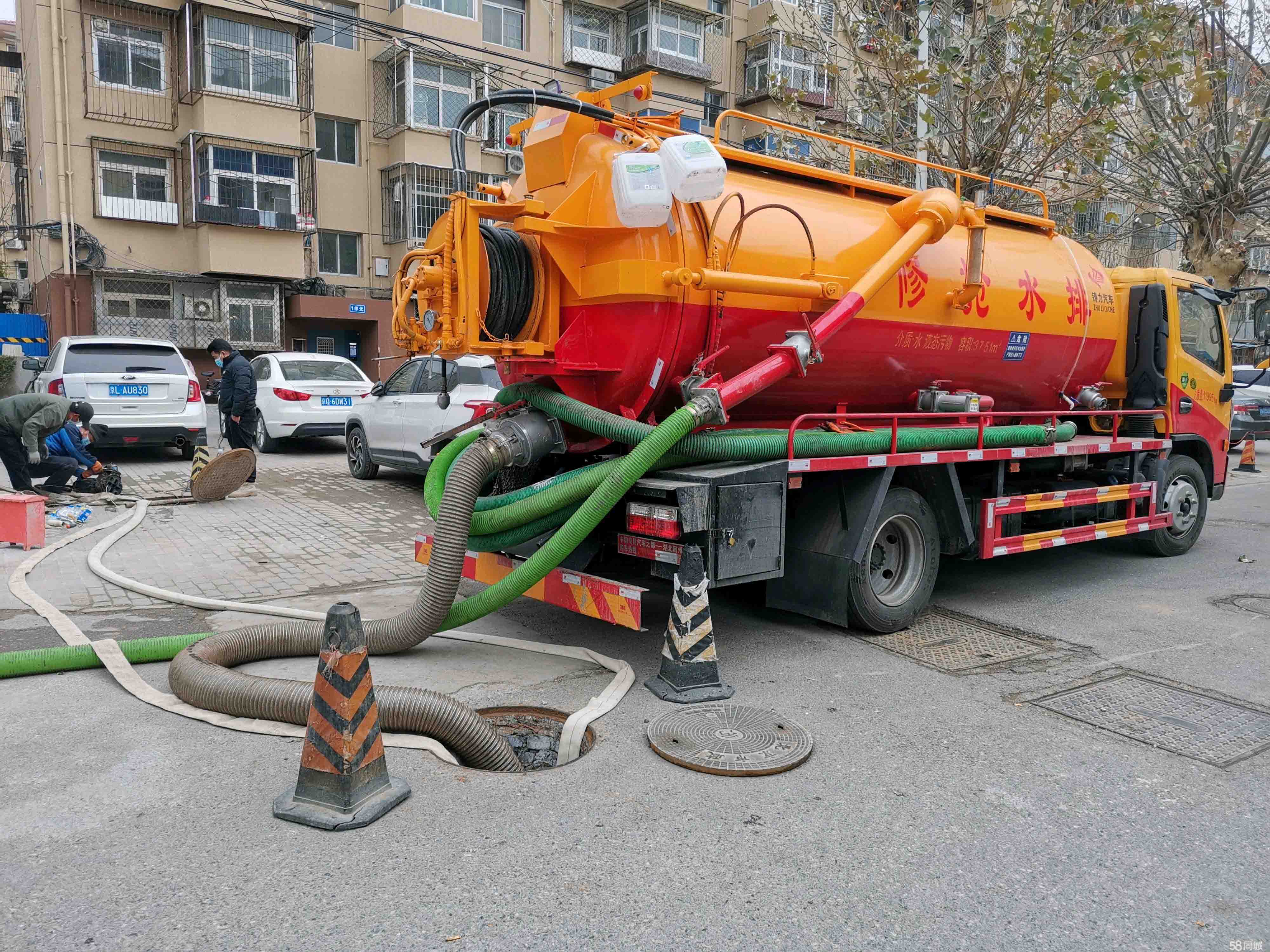 乌马河抽粪吸污